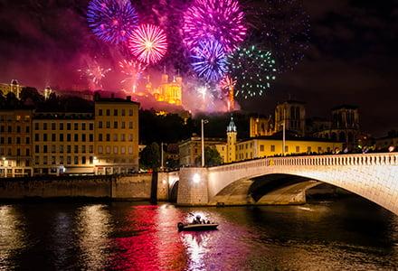 Fête feu d'artifice ville