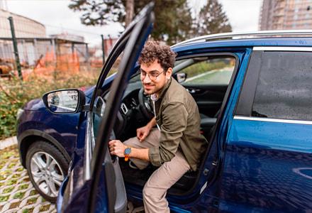 Conducteur utilisant un véhicule en mission ou en trajet domicile-travail